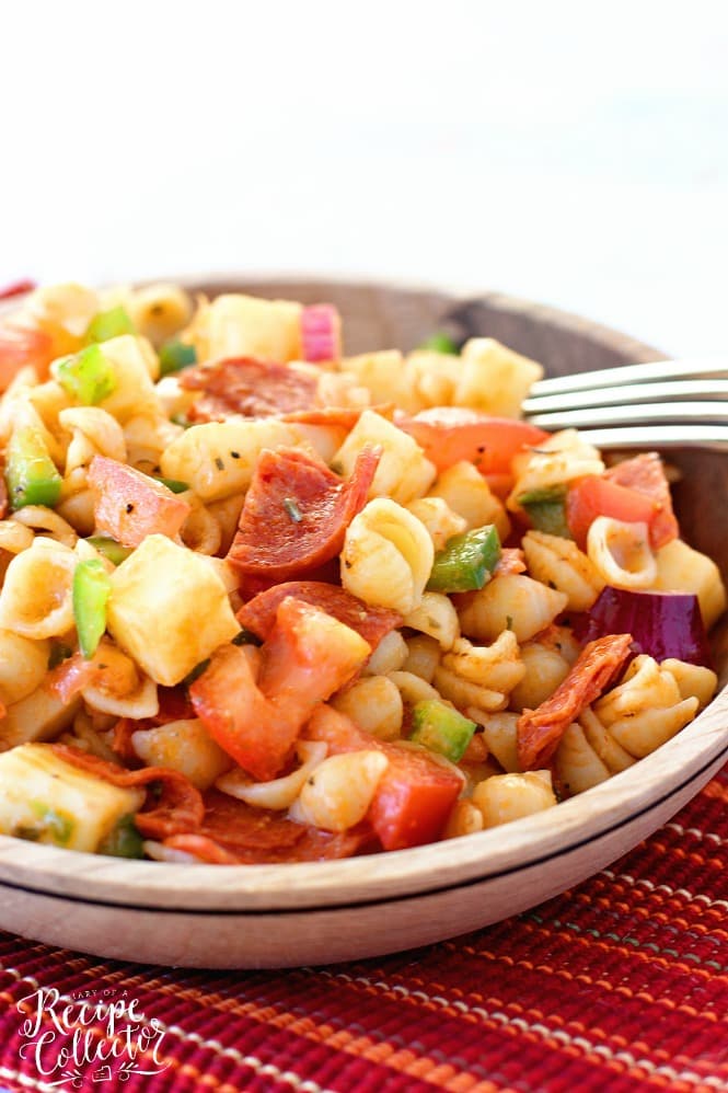 Pizza Pasta Salad - Keeping On Point