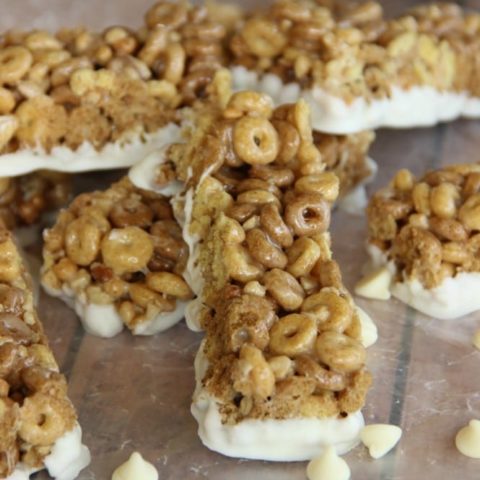 White Chocolate Cereal Snack Bars