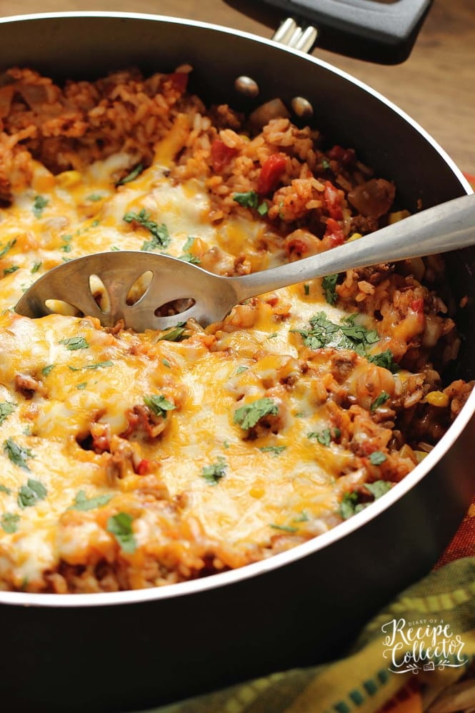 One-Pot Mexi Beef & Corn Bake - This is a super easy  one-pot dish filled with ground beef, tomatoes, corn, rice, and Mexican spices. 