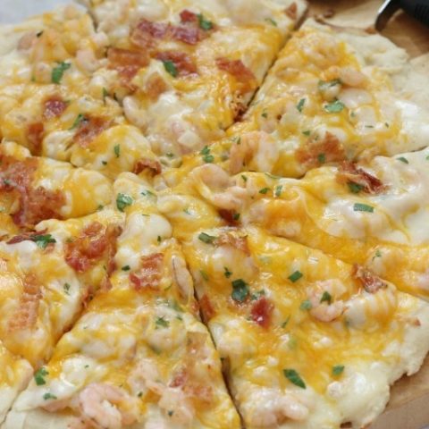 Garlic Shrimp Alfredo Pizza