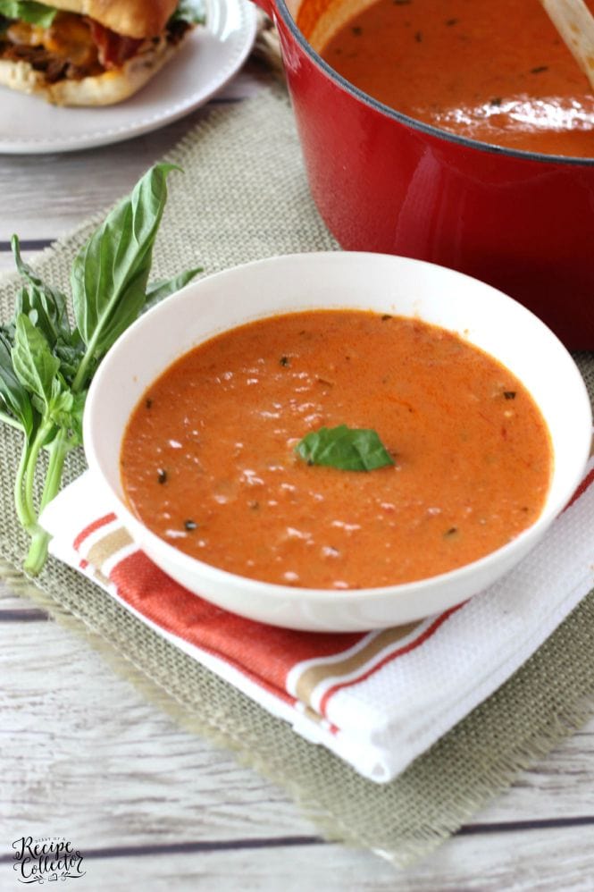 Easy Creamy Tomato Basil Soup - A quick and easy recipe for such a comforting classic soup. It goes perfect with a sandwich for lunch or dinner. 