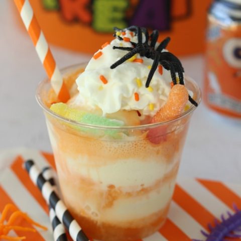 Scary Sunkist Floats - These make such fun and easy treats for a Halloween party! Plus find out how to make a fun Boo Basket to treat your neighbors and friends!