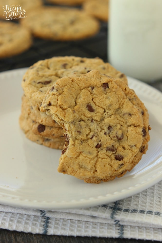 Crispy Chocolate Chip Cookies - The perfect crispy yet chewy cookie that is super quick and easy to make with no chilling of dough required!
