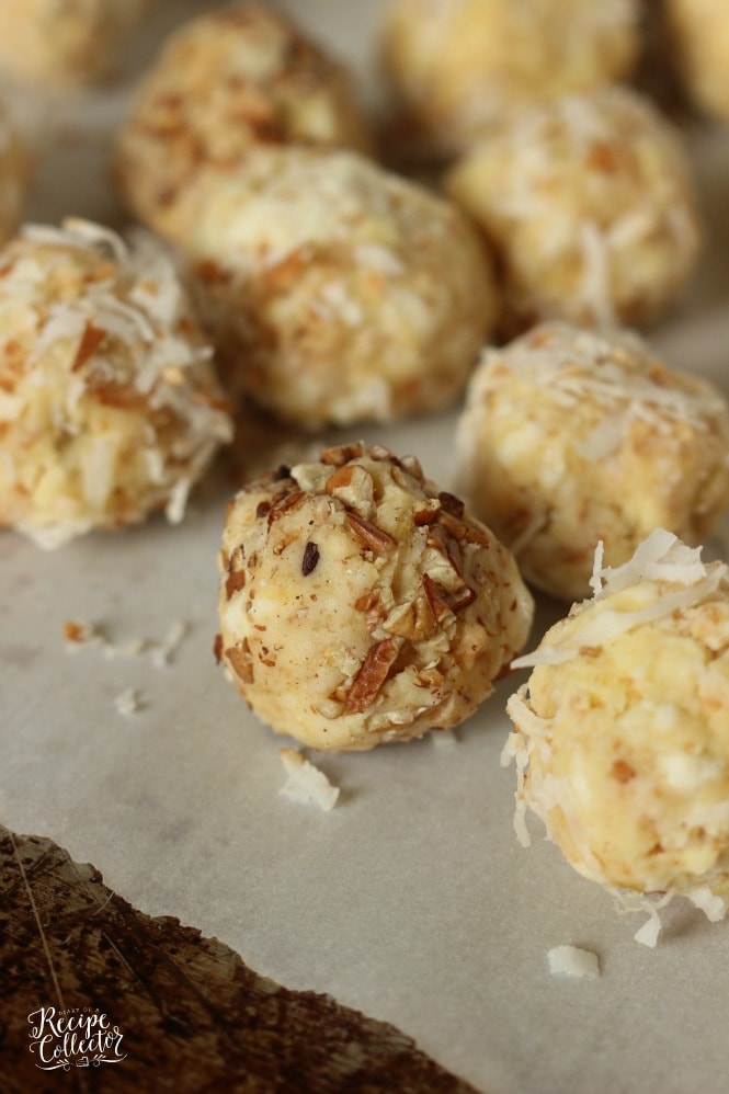 Lemon Truffles - These are a lemon lover's delight and made with only a few ingredients. No baking required!