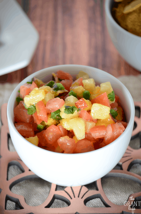 Weekly Family Meal Plan - Easy Peach Salsa