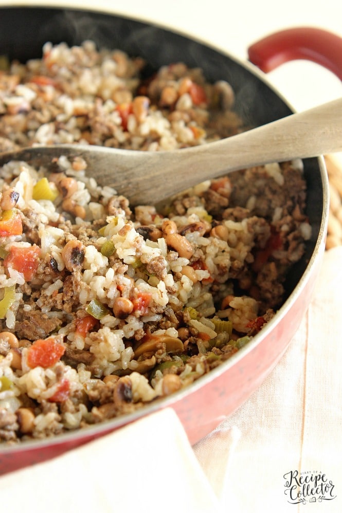 One-Pot Cajun Black-Eyed Peas & Rice - A delicious easy one pot super packed full of Cajun flavor and filled with ground beef, black-eyed peas, diced tomatoes, and rice.