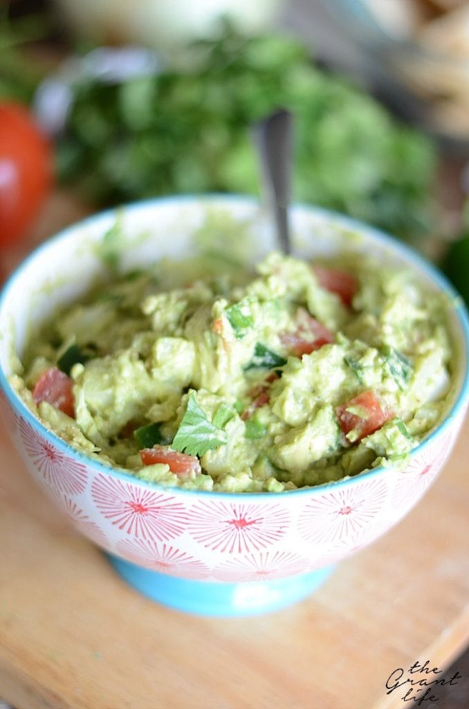 Easy Homemade Guacamole