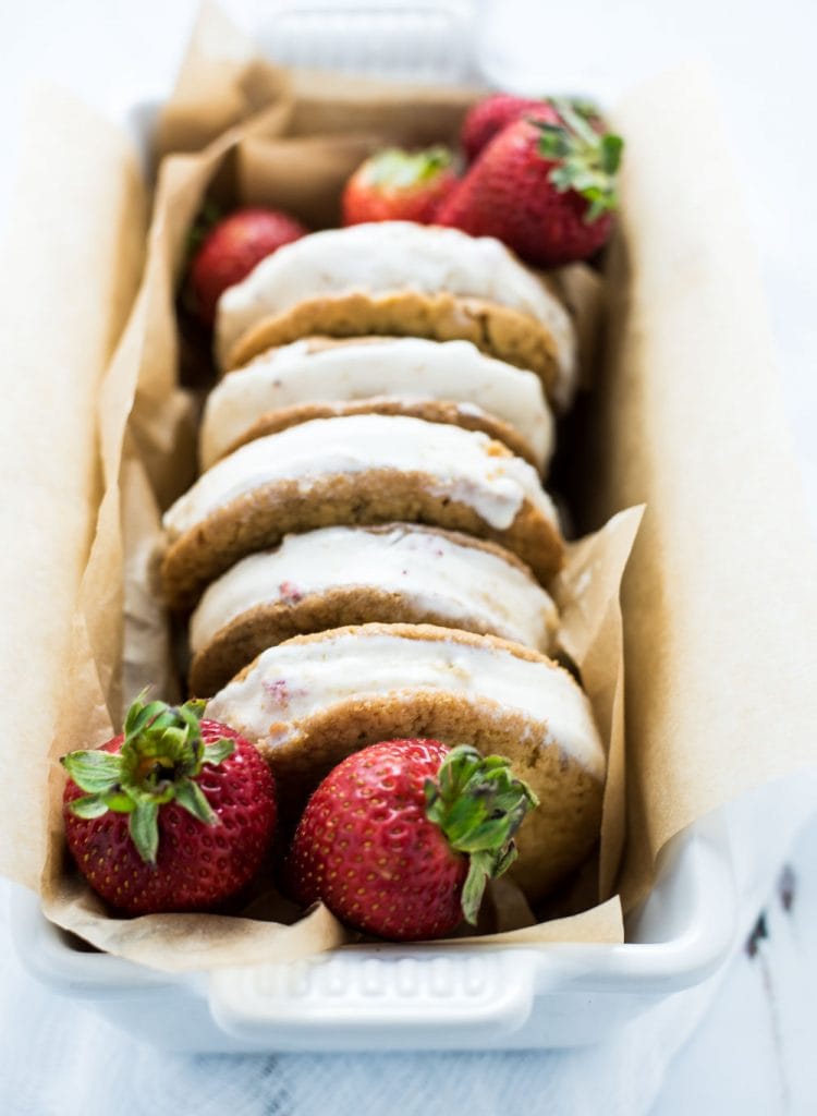 Weekly Family Mean Plan - Strawberry Ice Cream Sandwiches