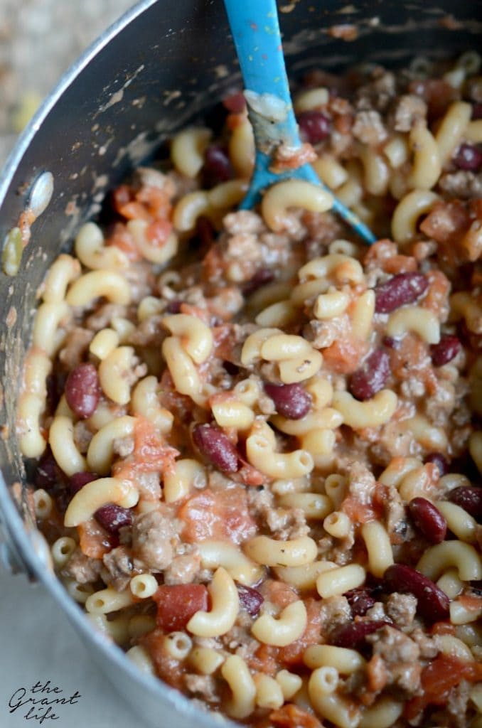 One Pot Chili Mac & Cheese