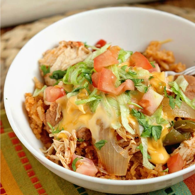 Chicken Fajita Bowlrito - All the great taste of chicken fajitas minus the tortilla made easy with the help of slow cooker mexican chicken!!