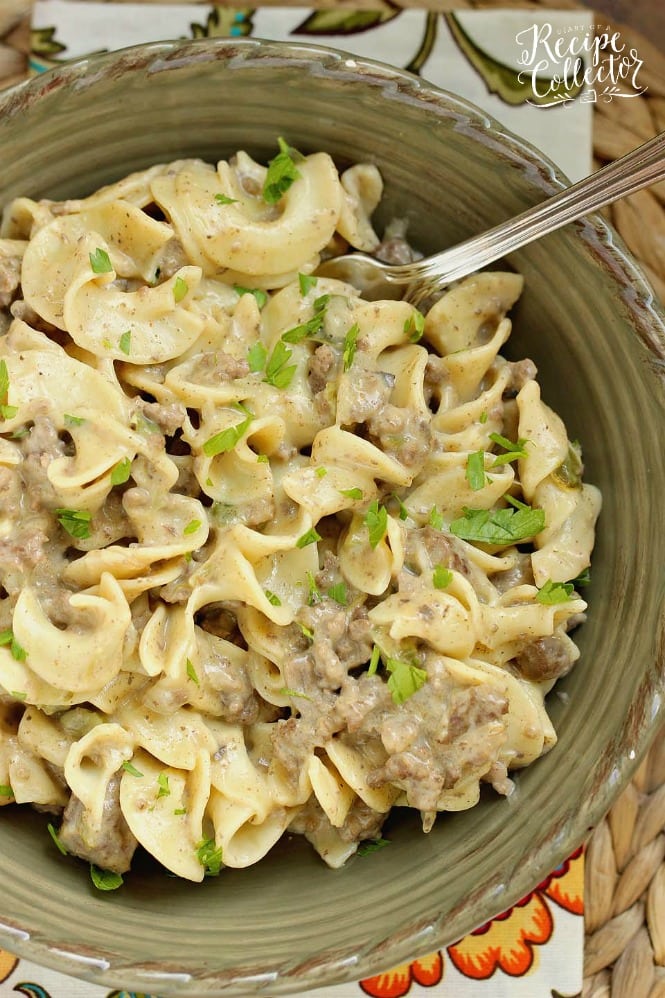 Creamy Beef Noodles - A quick and easy ground beef dinner recipe that is DELICIOUS!  You will want to share this recipe with your friends for sure!