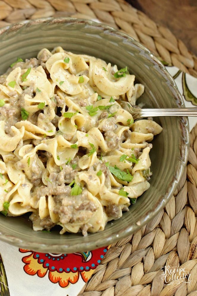 Creamy Beef Noodles - A quick and easy ground beef dinner recipe that is DELICIOUS!  You will want to share this recipe with your friends for sure!