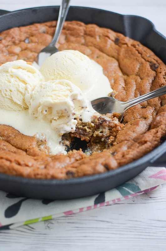 Chocolate Chip Pizookie