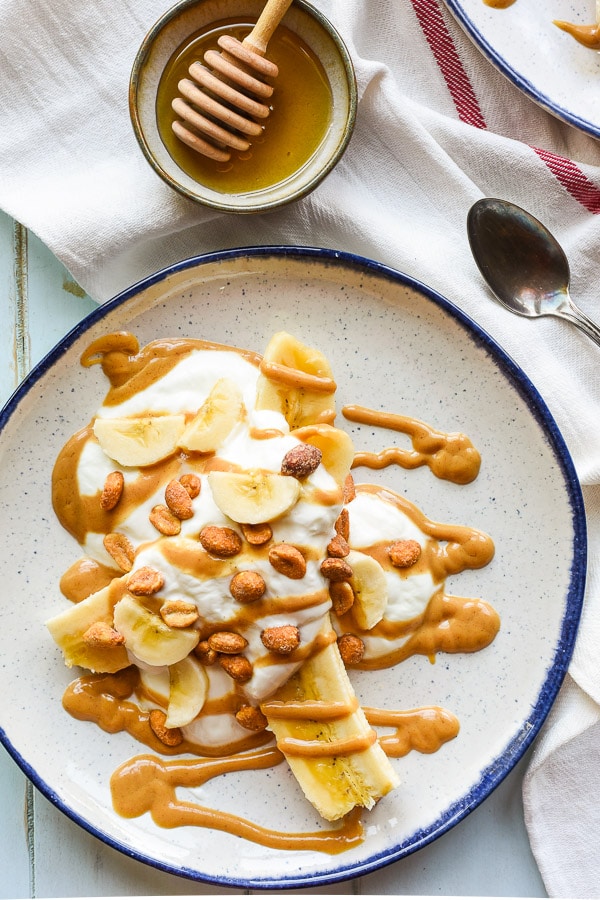 Peanut Butter Breakfast Banana Splits