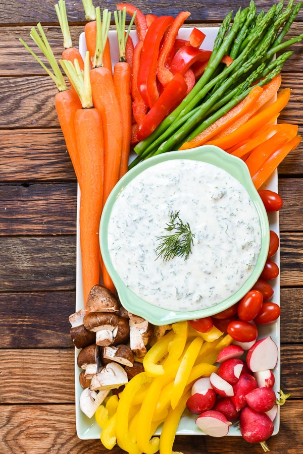 Vegetable Platter with Greek Yogurt Dip