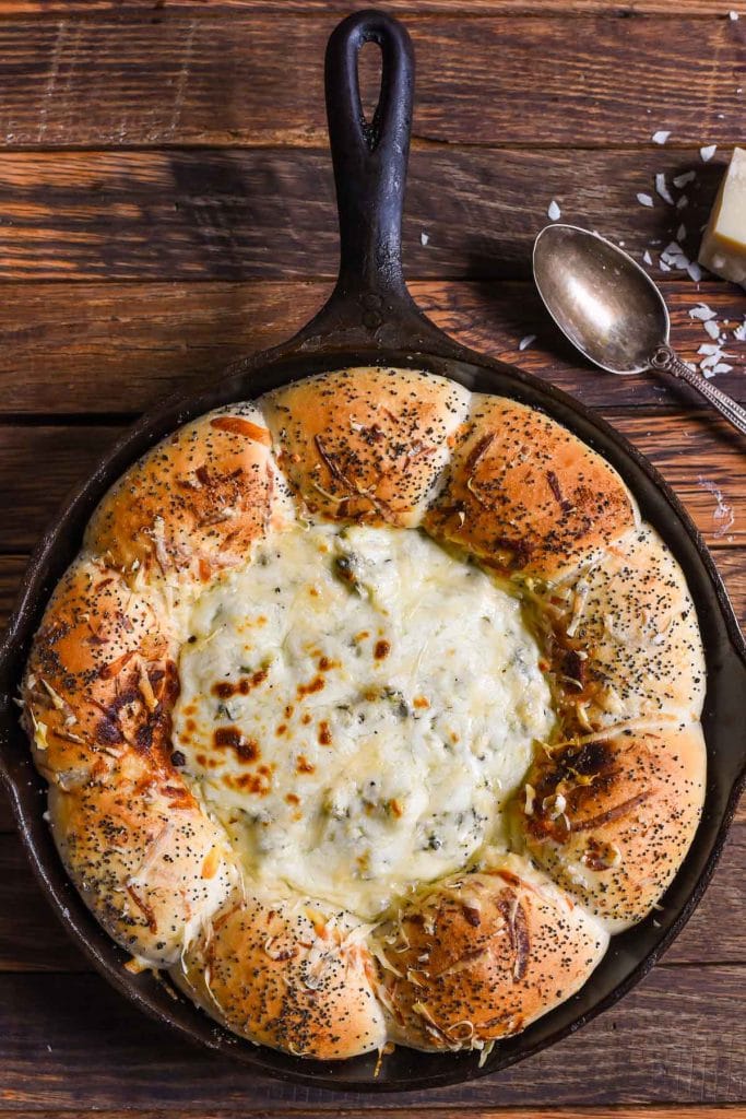 Skillet Bread Spinach & Artichoke Dip