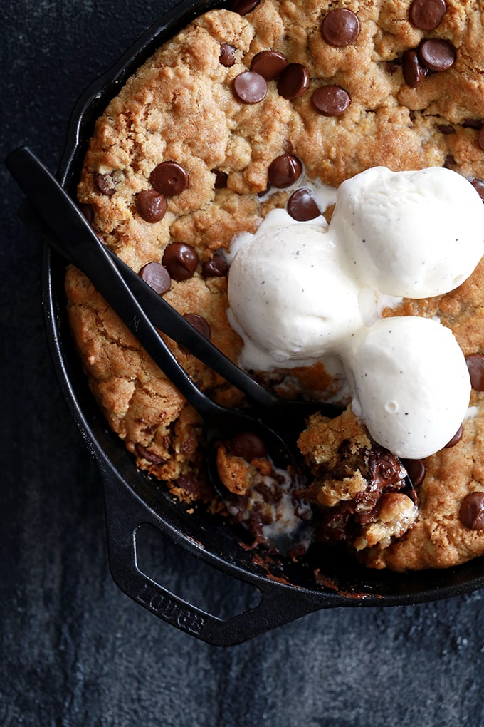 Deep Dish Skillet Chocolate Chip Cookie