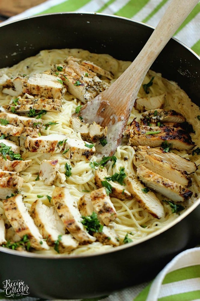 Basil Pesto Chicken Alfredo - An easy, delicious, and quick 30 minute chicken dinner recipe!  