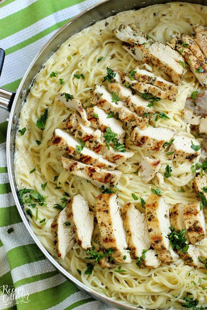 Basil Pesto Chicken Alfredo - An easy, delicious, and quick 30 minute chicken dinner recipe!  