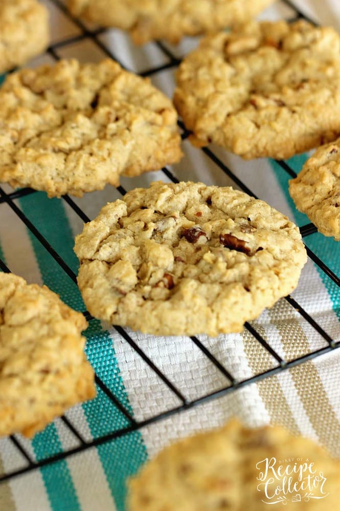 Oatmeal Toffee Pecan Cookies - A fuss-free delicious oatmeal cookie recipe.  No chilling required!