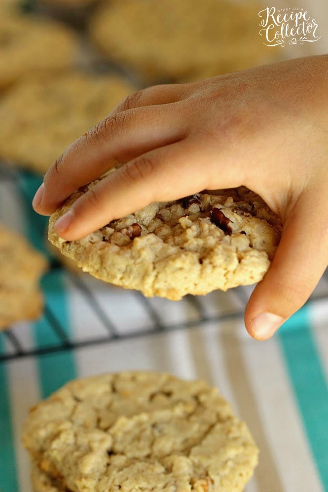 Oatmeal Toffee Pecan Cookies - A fuss-free delicious oatmeal cookie recipe.  No chilling required!