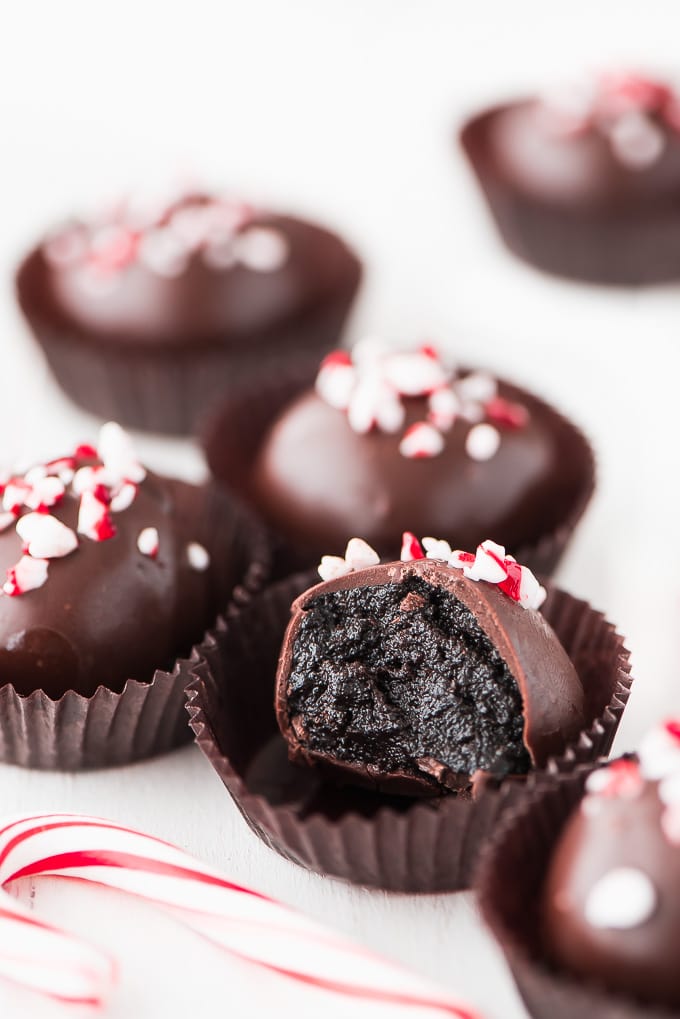 Peppermint Chocolate Oreo Truffles