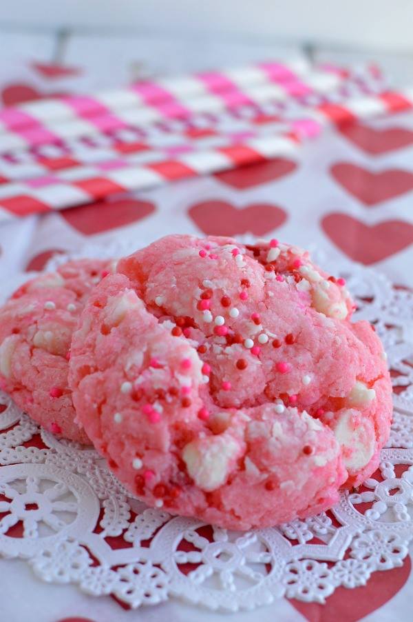 Strawberry Cheesecake Cookies