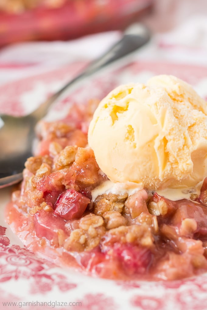 Rhubarb Crisp