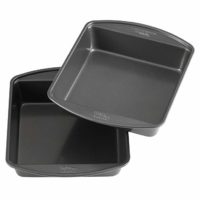 Wilton Perfect Results Premium Non-Stick 8-Inch Square Cake Pans, Set of 2