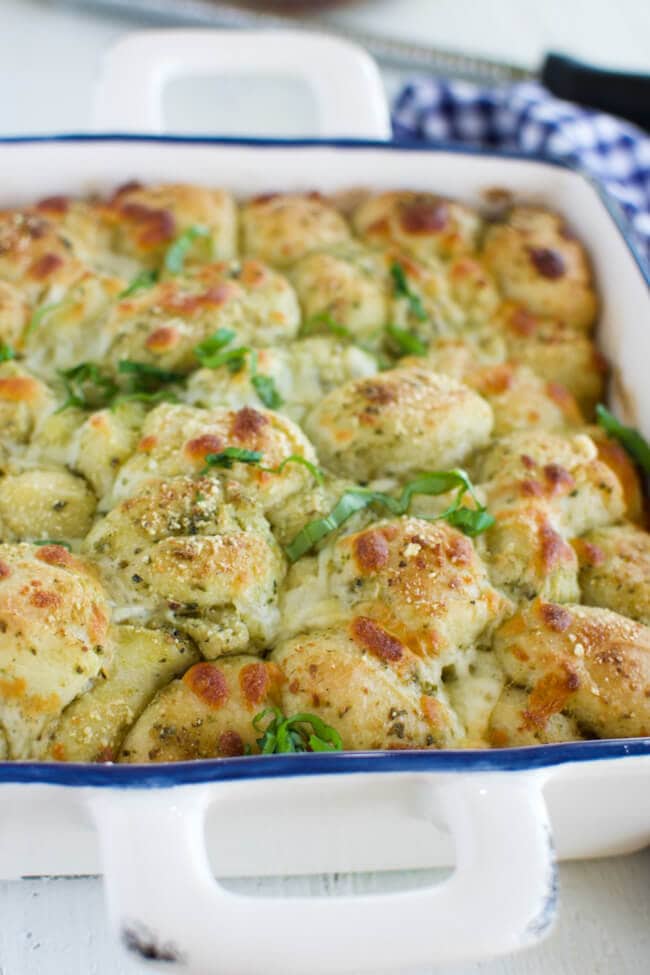 Cheesy Pesto Monkey Bread