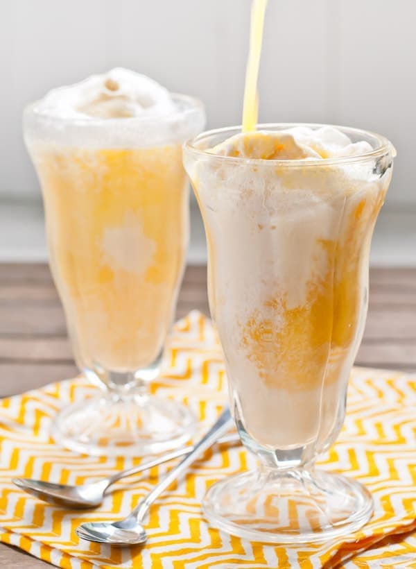 3 Ingredient Creamsicle Ice Cream Floats