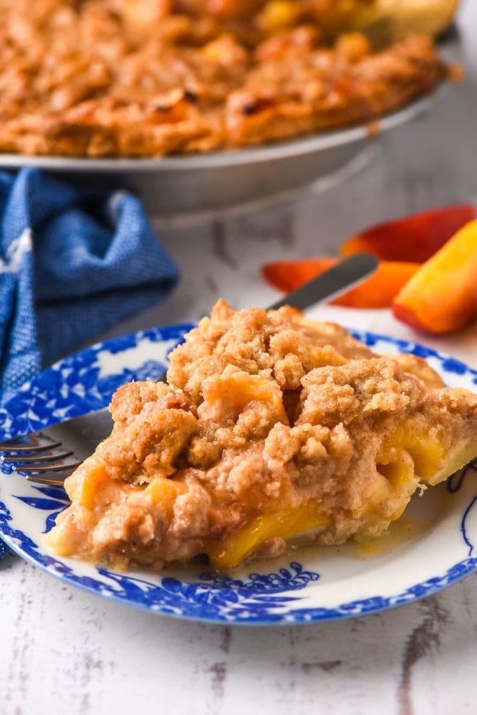 Peach Crumb Pie