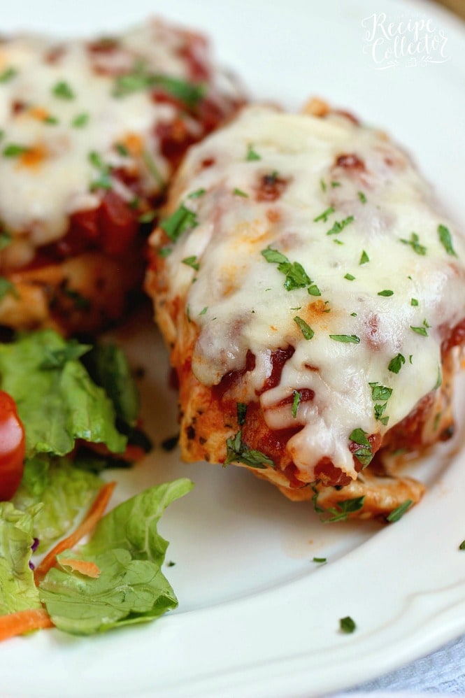 Skinny Italian Chicken Roll-Ups - A healthy chicken dinner recipe that is low in calories and only 4 freestyle Weight Watchers points.  It's a delicious recipe to help you stay on track!