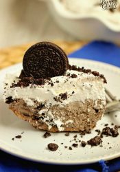 Chocolate Oreo Ice Cream Pie