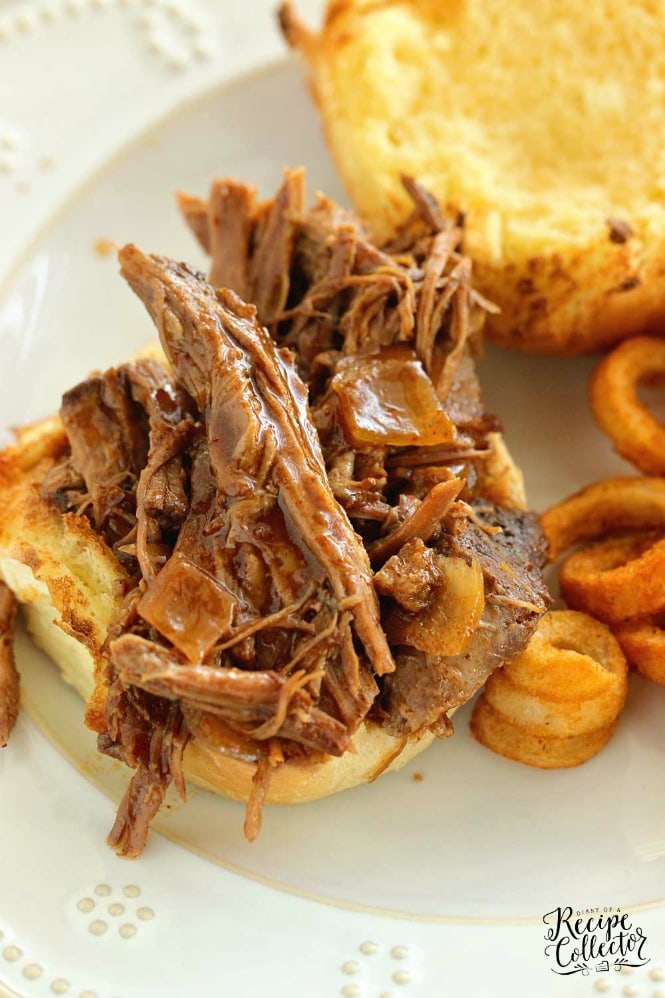 Simple Slow Cooker BBQ Beef Sandwiches - An incredibly easy slow cooker dinner recipe with a simple homemade barbecue sauce that simmers away all day.