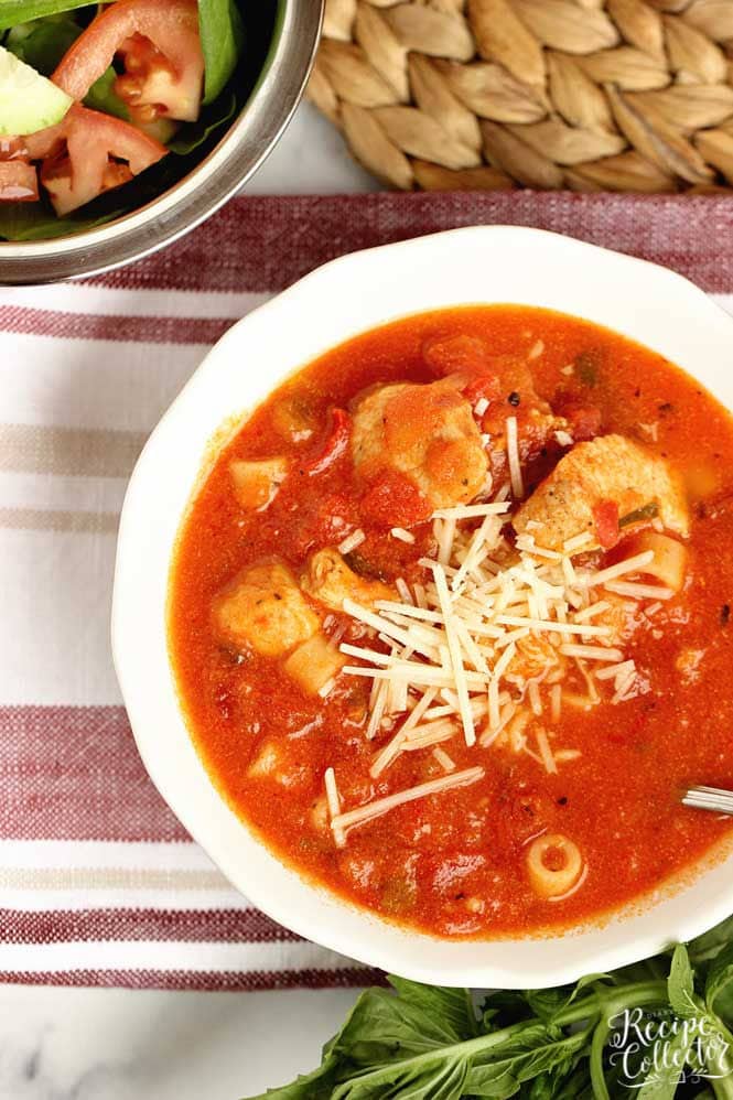 Easy Tomato Basil Chicken Soup - An easy 30 minute comforting soup recipe full of creamy tomato basil flavor and low in calories.