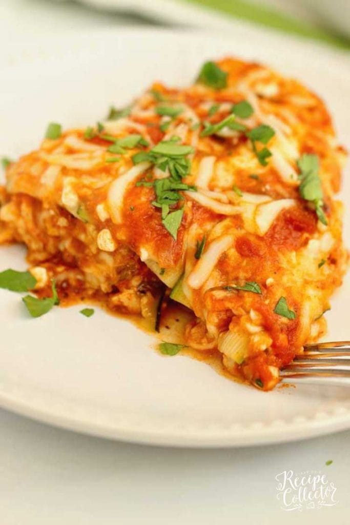 Skinny Turkey Lasagna - A low-carb, high protein, and low calorie dinner recipe!  You won't even miss the pasta! 