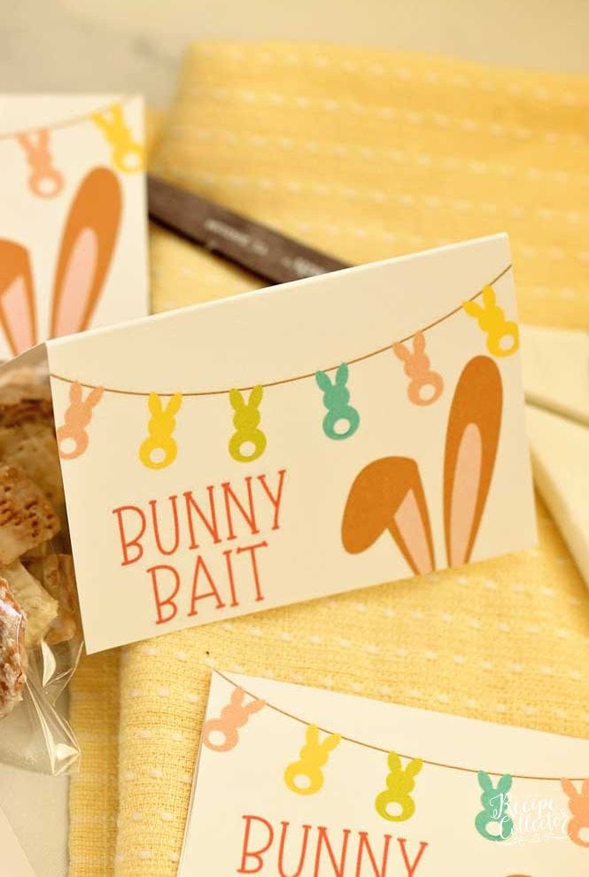 Free Easter Printables - Check out these cute printable ideas perfect for tags on Easter basket treats and treat toppers for some yummy Bunny Bait!