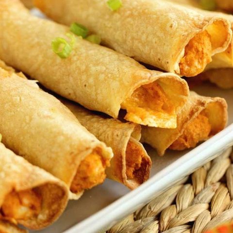 Easy Homemade Chicken Taco Taquitos make a fun snack or lunch idea! They are easy to make ahead and freeze! Perfect for busy school days!