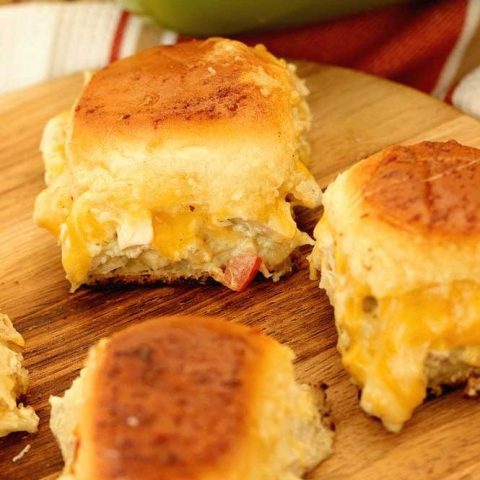 Easy Chicken Alfredo Sliders - Dinner cannot get much easier than these! Plus, they are so delicious and perfect for a weeknight, game day, or party!