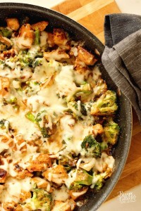This Low Carb Chicken Broccoli Alfredo is so delicious and a super easy macro-friendly meal prep idea!