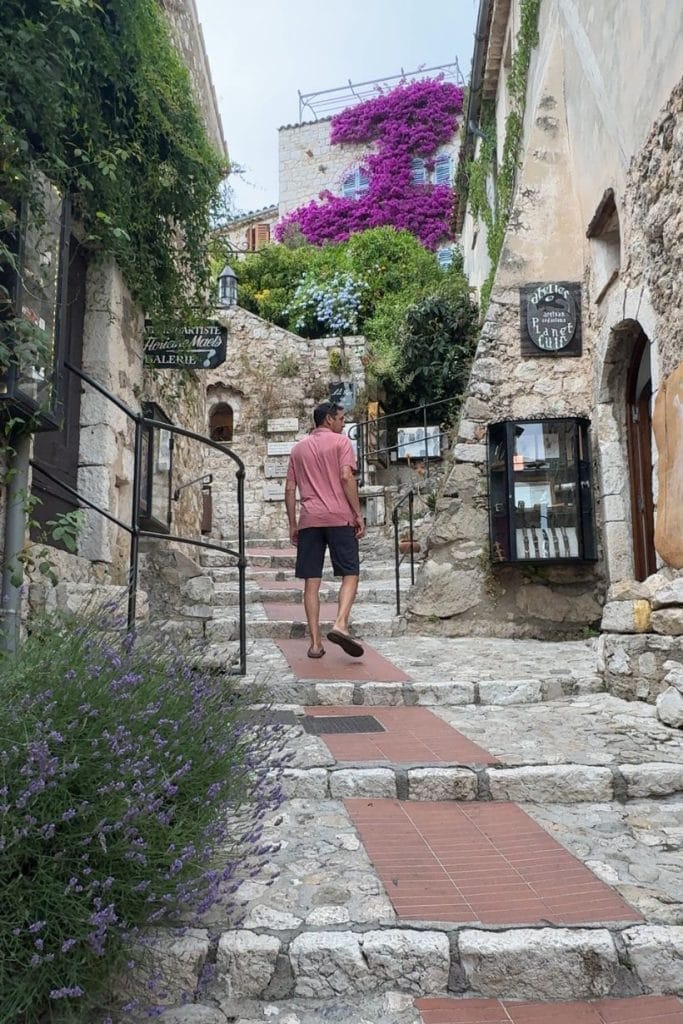 Here is how we spent 6 gorgeous days in the south of france where we toured many Villages, ate the wonderful foods of provence, and enjoyed the beautiful mediterranean on the french riviera!