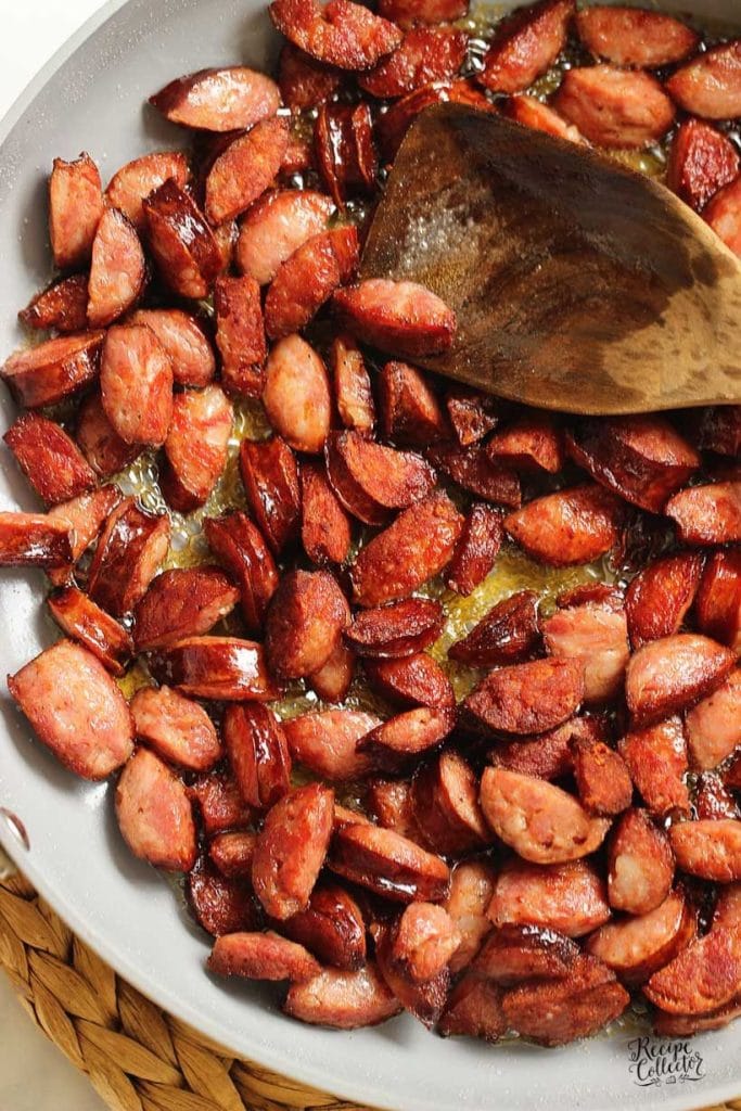 This One Pot Creamy Cajun Sausage Pasta is rich, flavor-packed, and ready fast. Smoky sausage and creamy parmesan sauce make it a weeknight favorite.